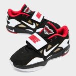 Nike LeBron 21 Prime 93 "Diamond Turf" erscheint im Mai 2025.