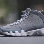 Die Air Jordan 9 „Cool Grey“ erscheint heute.