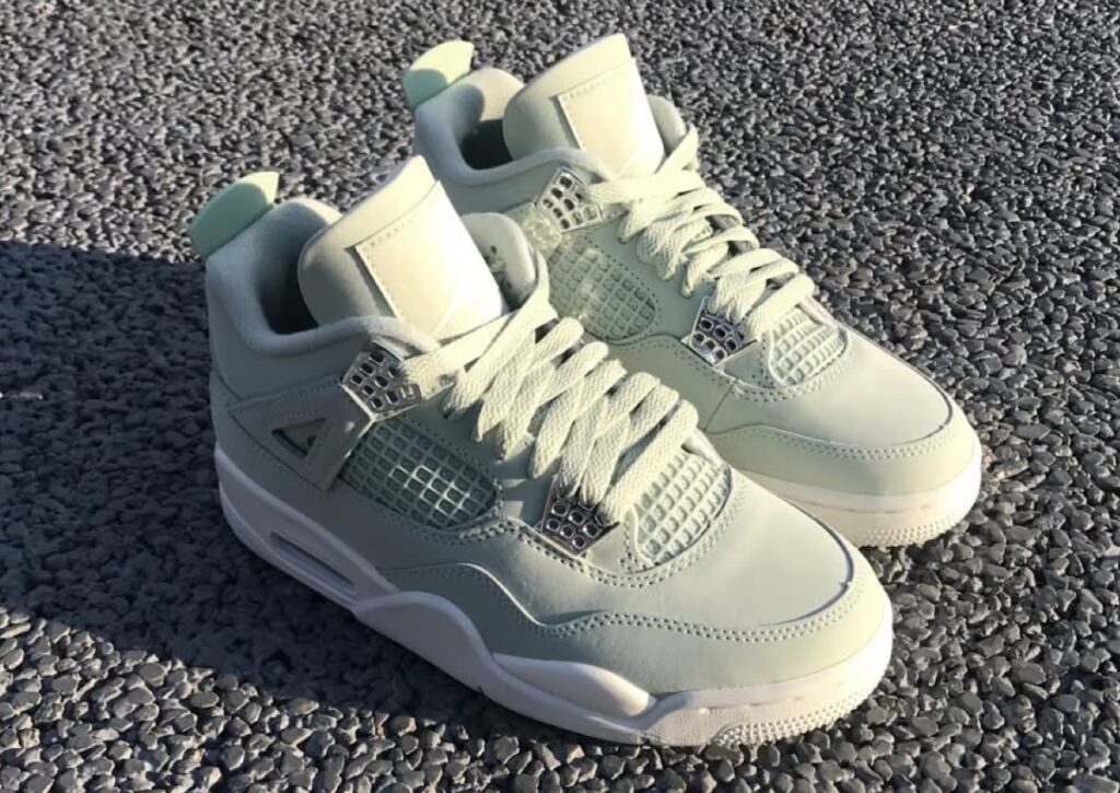 Der Air Jordan 4 Retro „Abundance“ erscheint morgen.