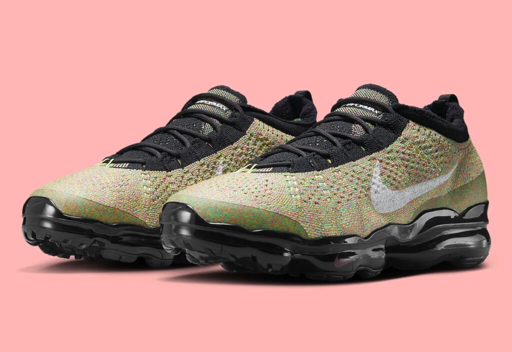 Nike belebt das klassische Rainbow Flyknit für ein neues Vapormax wieder.