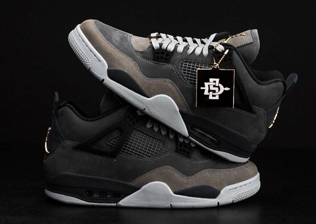 Die San Diego State Aztecs haben einen Air Jordan 4 PE.