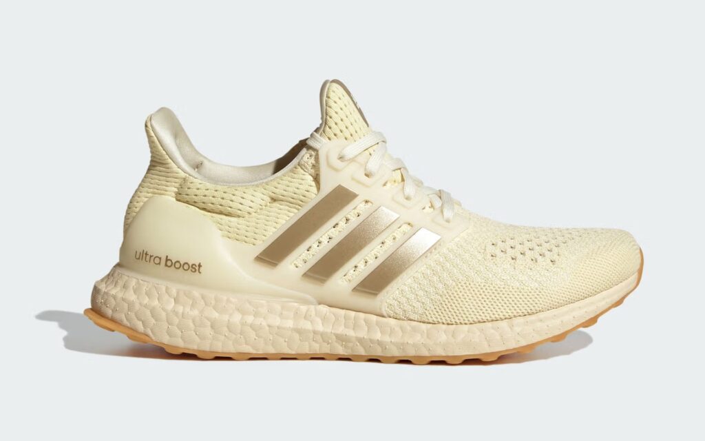 Die adidas UltraBoost 1.0 „Warm Vanilla“ erscheint diesen Sommer.