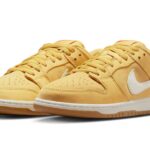 Der Nike SB Dunk Low „Saturn Gold“ erscheint im Sommer 2025.