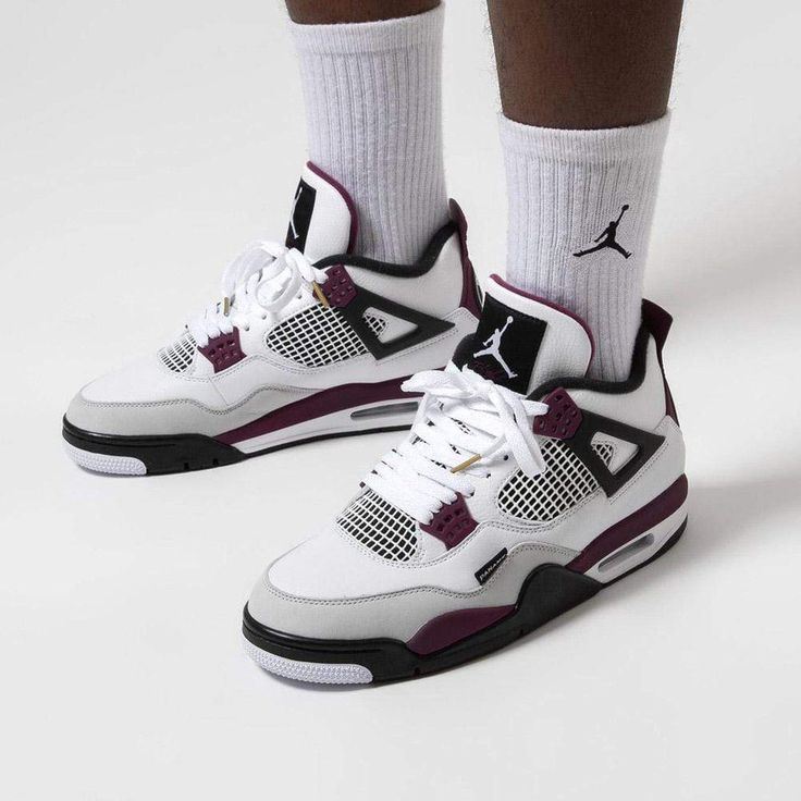 Ehrliche Bewertung des Paris Saint-Germain x Air Jordan 4 „Bordeaux“