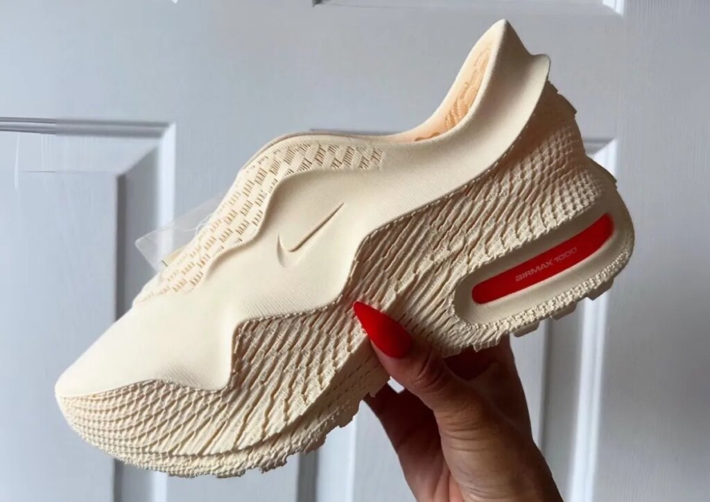 Nikes Air Max 1000 in „Oatmeal“ erscheint diesen Sommer.